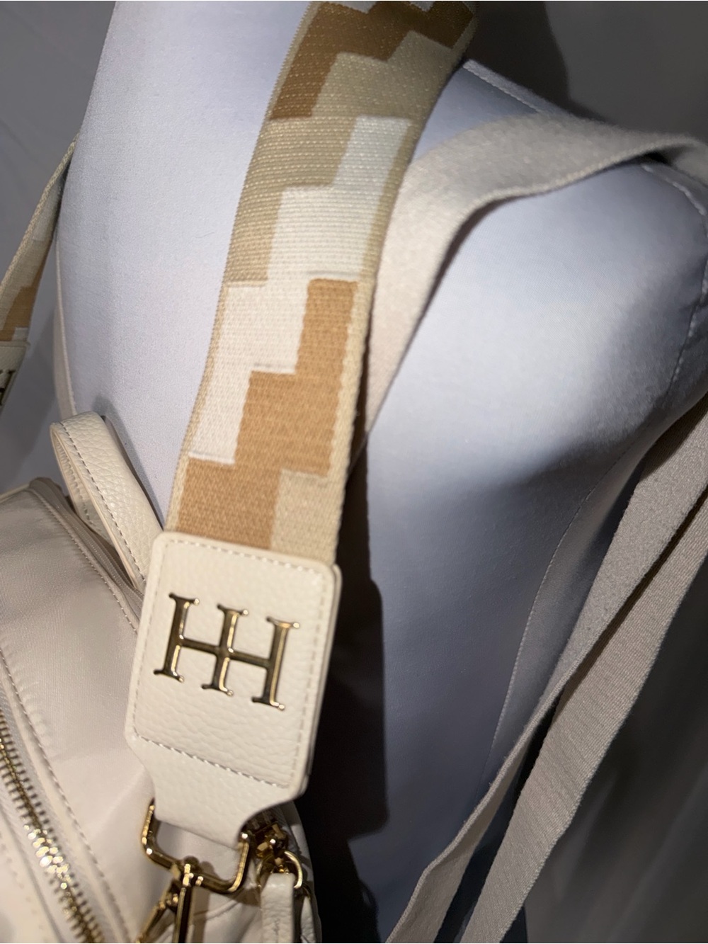Haute Hippie Style Sadie "On-the-Go" Viral Convertible Backpack - Picture 4 of 15